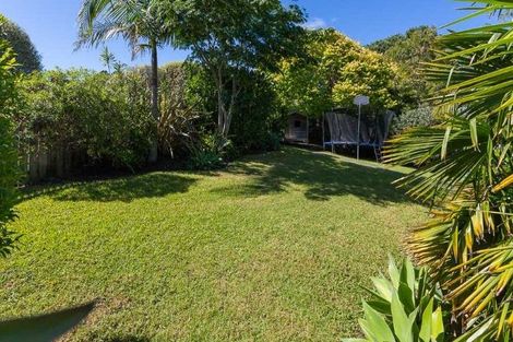 Photo of property in 7 Redfern Lane, Glenfield, Auckland, 0629