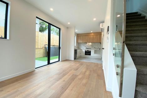 Photo of property in 11b Wylie Avenue, Sunnynook, Auckland, 0620