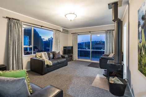 Photo of property in 6b Yarrow Place, Papakowhai, Porirua, 5024