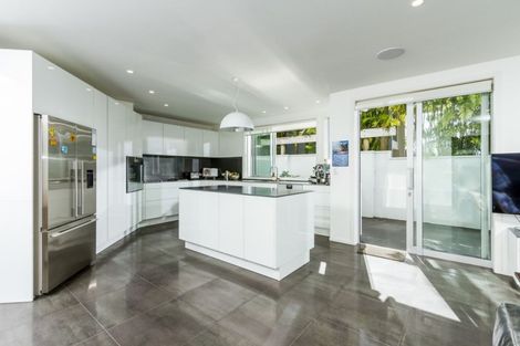 Photo of property in 31 Beach Road, Castor Bay, Auckland, 0620