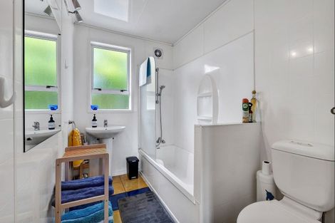 Photo of property in 3 Surrey Street, Stratford, 4332