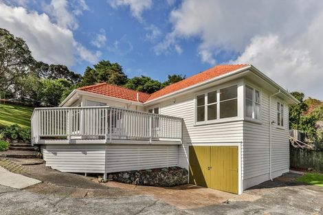 Photo of property in 257 Titirangi Road, Titirangi, Auckland, 0604