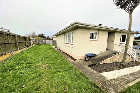 Photo of property in 5 Telfer Street, Balclutha, 9230