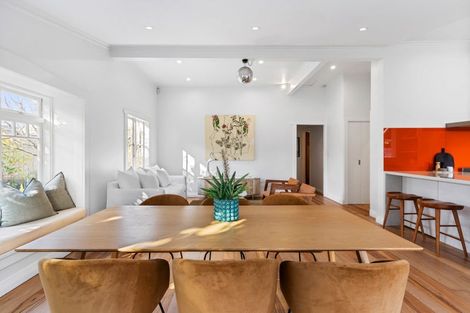 Photo of property in 202 Queen Street, Northcote Point, Auckland, 0627