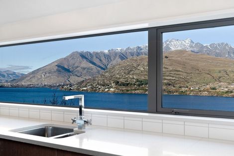 Photo of property in 2/11 Gum Lane, Queenstown, 9300