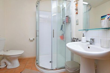 Photo of property in 13/2 Armoy Drive, East Tamaki, Auckland, 2016