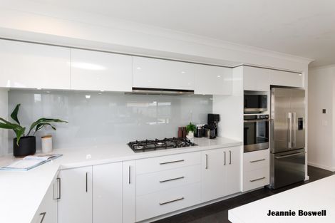 Photo of property in 51 Liberty Grove, Kelvin Grove, Palmerston North, 4414