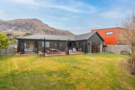 Photo of property in 13 Violet Way, Lower Shotover, Queenstown, 9304