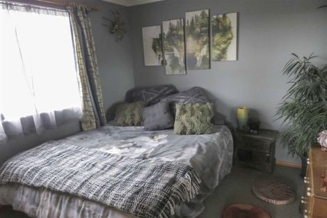 Photo of property in 79 Avon Road, Clifton, Invercargill, 9812