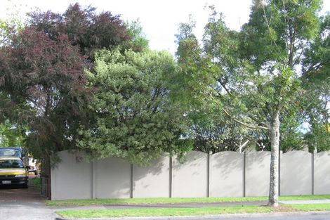 Photo of property in 71 Sunderlands Road, Half Moon Bay, Auckland, 2012