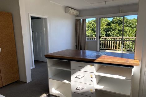 Photo of property in 14 Te Pari Pari Road, Pukerua Bay, 5026