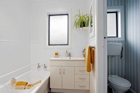 Photo of property in 15 Palmer Street, Rangiora, 7400