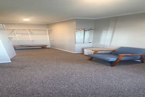 Photo of property in 120 Nicholson Road, Khandallah, Wellington, 6035