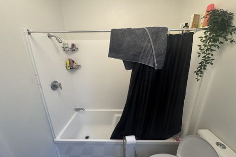 Photo of property in 10 Antico Street, Melrose, Wellington, 6023