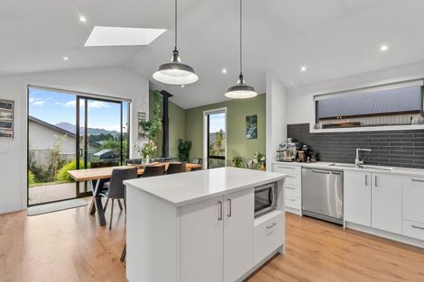 Photo of property in 20 Mount Nicholas Avenue, Wanaka, 9305