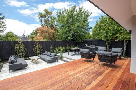 Photo of property in 112 Hamilton Avenue, Ilam, Christchurch, 8041