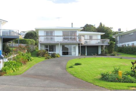 Photo of property in 17 Dalton Road, Snells Beach, 0920