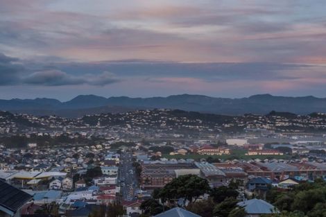 Photo of property in 92 Duncan Terrace, Kilbirnie, Wellington, 6022