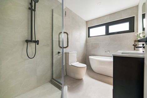 Photo of property in 21 Taukahiwi Road, Pukekohe, 2120