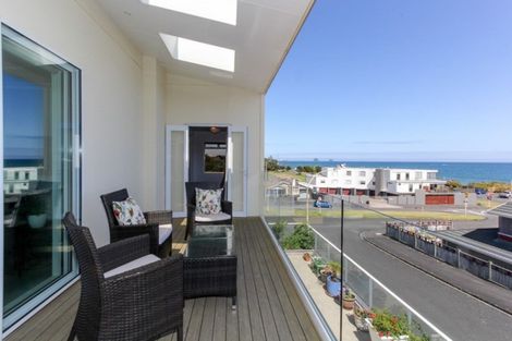 Photo of property in 4 Hamblyn Street, Strandon, New Plymouth, 4312