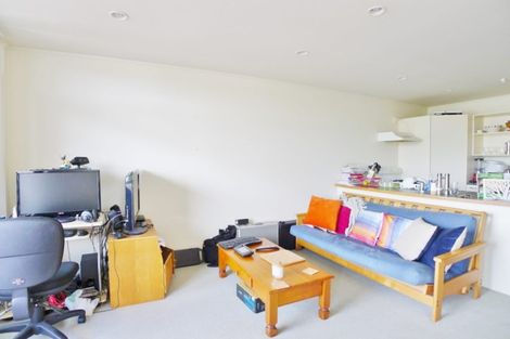 Photo of property in 6/372 Rosedale Road, Rosedale, Auckland, 0632