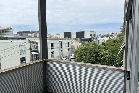 Photo of property in Vespa Apartments, 20 Hanson Street, Mount Cook, Wellington, 6021