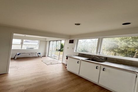 Photo of property in 1 Fairlight Place, Manurewa, Auckland, 2102