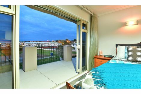 Photo of property in 2/126 Whangaparaoa Road, Red Beach, 0932