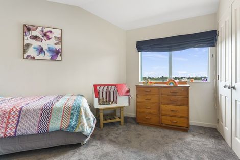 Photo of property in 63 James Cook Drive, Welcome Bay, Tauranga, 3112