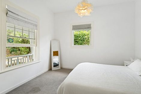 Photo of property in 4 Rautawhiri Road, Helensville, 0800