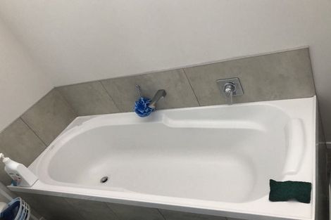 Photo of property in 12 West Street, Eltham, 4322