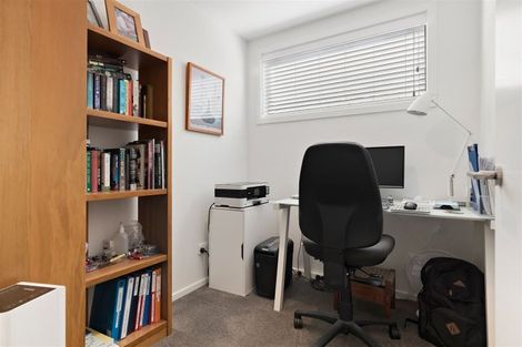 Photo of property in 4 Leaning Rock Lane, Wanaka, 9305