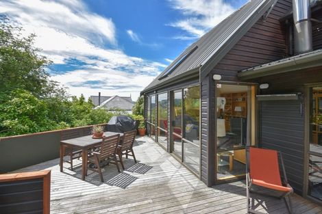 Photo of property in 11 Strathmore Crescent, Roslyn, Dunedin, 9010