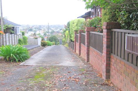 Photo of property in 137 Kowhai Road, Mairangi Bay, Auckland, 0630
