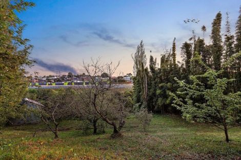 Photo of property in 4 Cedar Heights Avenue, Massey, Auckland, 0614