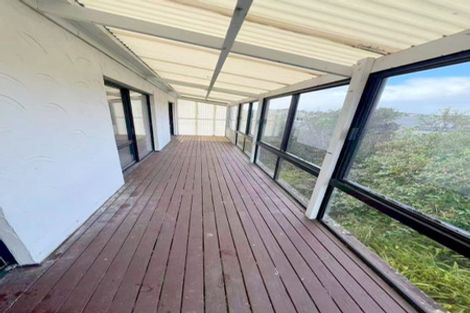 Photo of property in 56 Balmain Road, Chatswood, Auckland, 0626