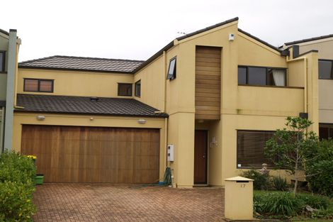 Photo of property in 17 Tiger Drive, Golflands, Auckland, 2013