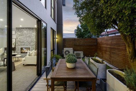 Photo of property in 32b Hewitts Road, Merivale, Christchurch, 8014