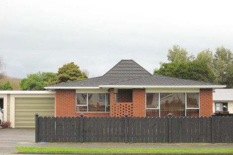 Photo of property in 378 Oxford Street, Levin, 5510