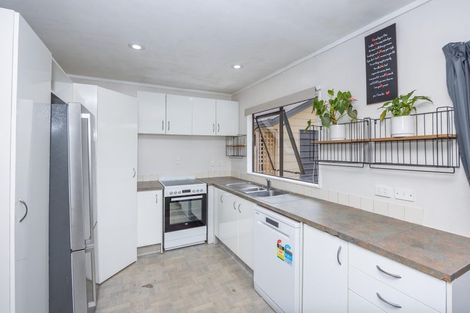 Photo of property in 37 Mardon Road, Enderley, Hamilton, 3214