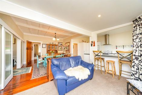 Photo of property in 60 Johnson Street, Bulls, 4818