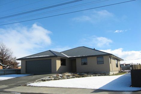Photo of property in 12 Totara Drive, Twizel, 7901