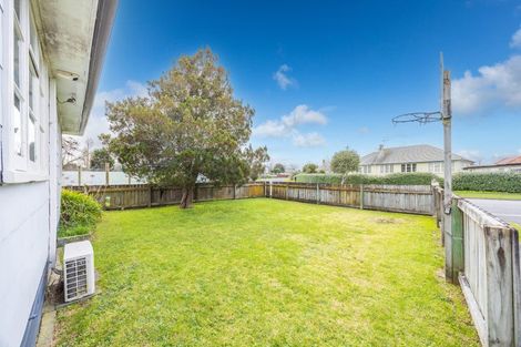 Photo of property in 29 Paul Crescent, Fairfield, Hamilton, 3214