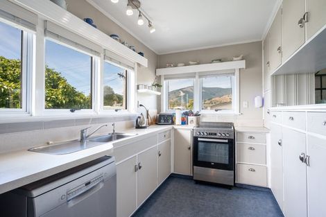 Photo of property in 125 Songer Street, Stoke, Nelson, 7011