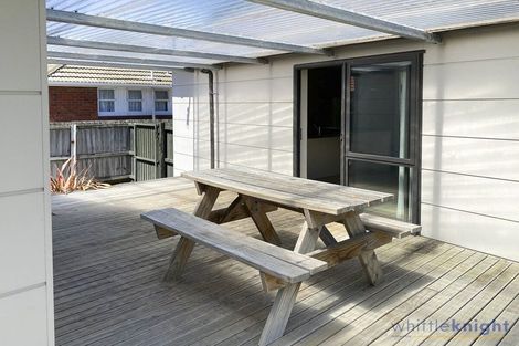 Photo of property in 12 Auburn Avenue, Upper Riccarton, Christchurch, 8041