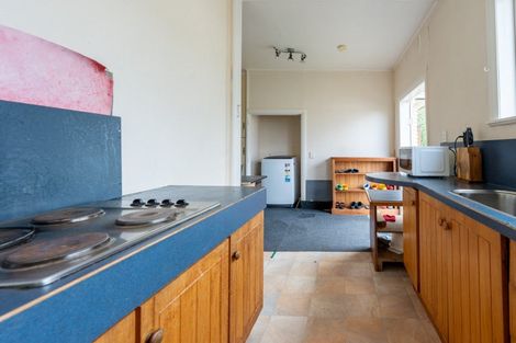 Photo of property in 218 College Street, West End, Palmerston North, 4412