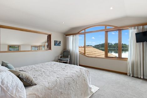 Photo of property in 64 Lake Crescent, Hamilton Lake, Hamilton, 3204