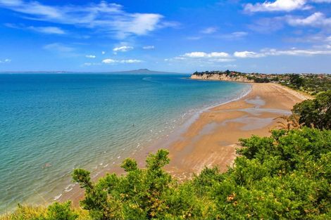 Photo of property in 155 Glenvar Road, Long Bay, Auckland, 0630