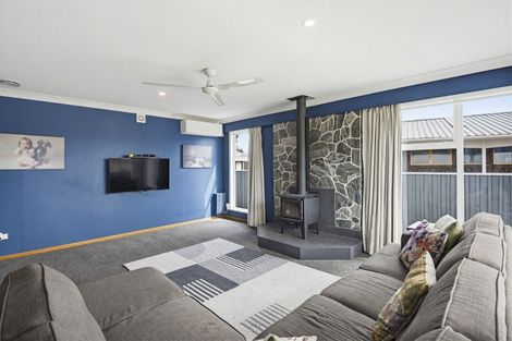 Photo of property in 28 Marlborough Street, Levin, 5510