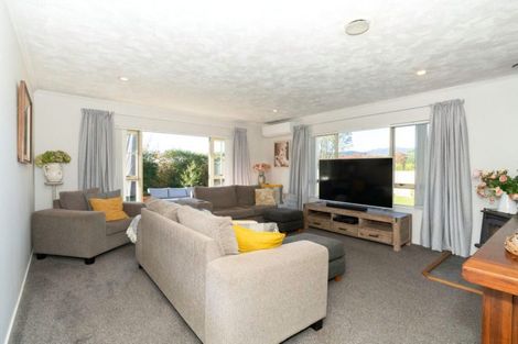 Photo of property in 9 Garth Road, Levin, 5571